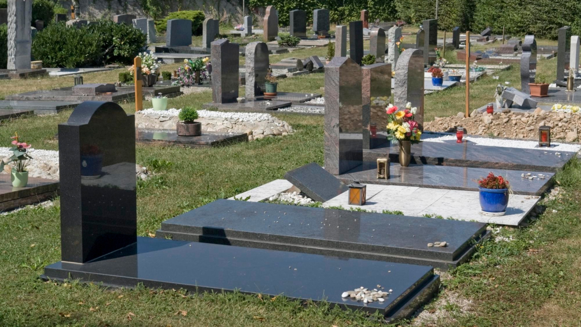 Comment choisir un monument funéraire adapté ?