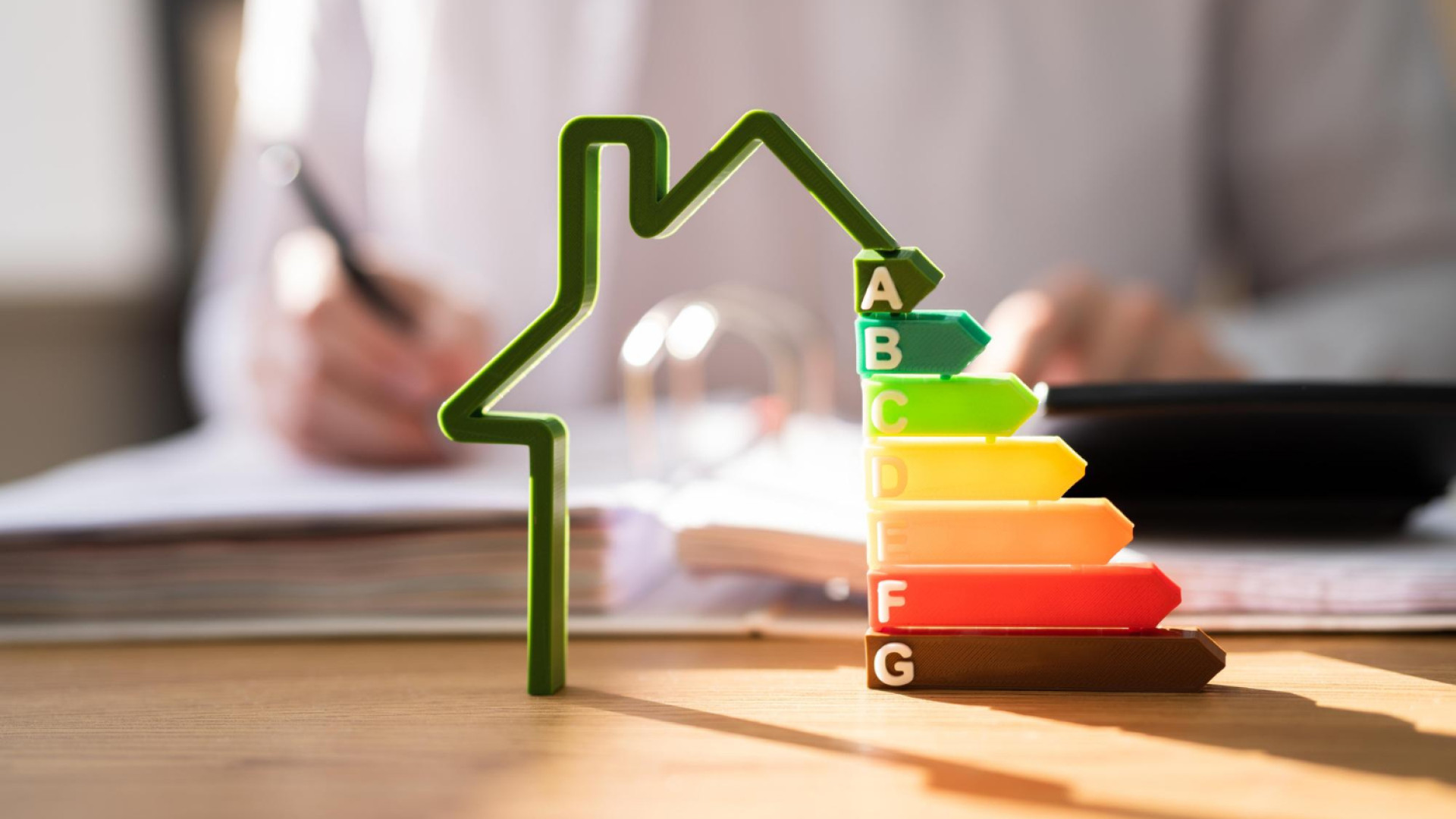 Optimiser la performance énergétique de votre maison grâce à un audit complet
